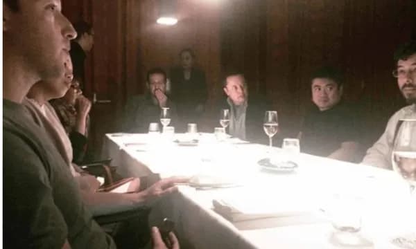 Fotoja skandaloze nga dosja Epstein – Darkë “e çmendur” mes Musk dhe Zuckenberg