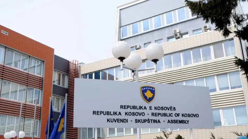 Këto janë komisionet parlamentare dhe anëtarët e tyre