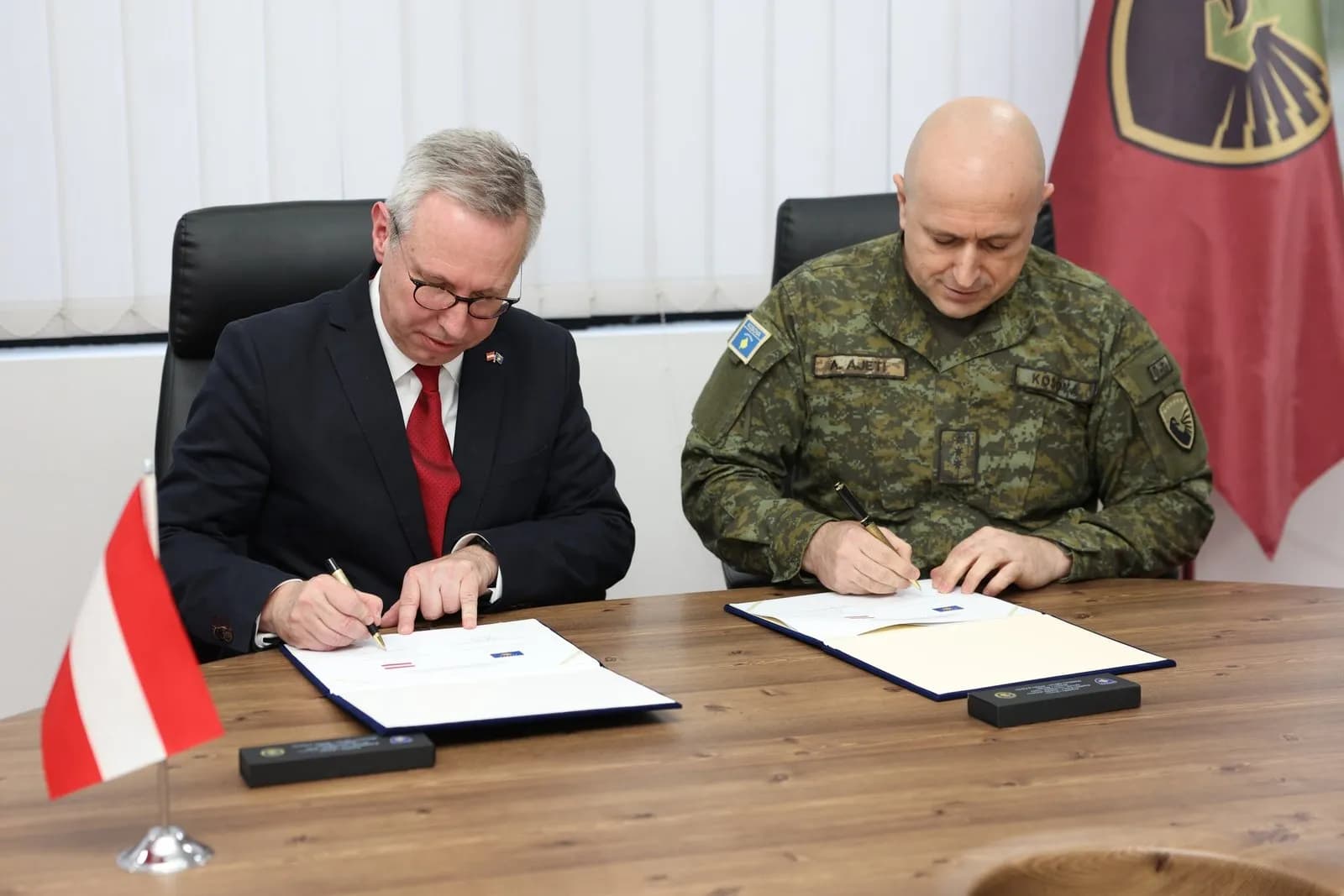 Kosova dhe Austria nënshkruajnë planin e bashkëpunimit bilateral në fushën e mbrojtjes