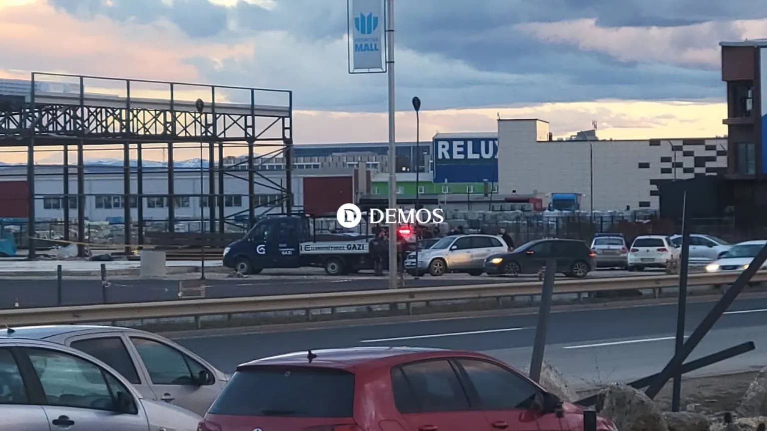 Ky është vendi ku humbi jetën 43-vjeçari, ra nga një objekt në rrugën Ferizaj-Prishtinë