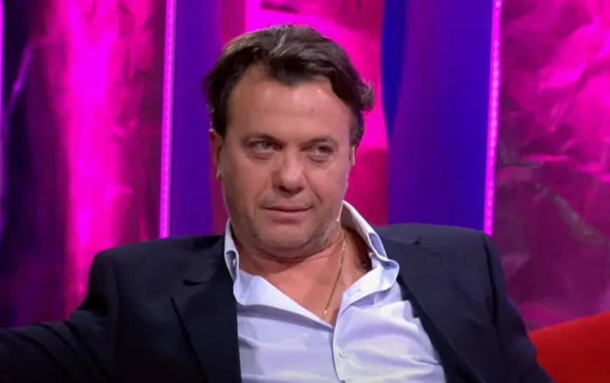 Laert Vasili përjashtohet nga “Për’puthen”