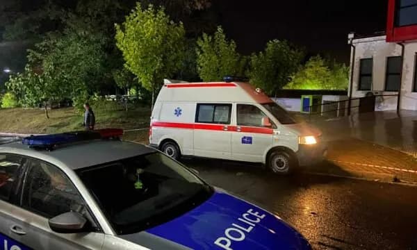 Nga spitali i Mitrovicës tregojnë në çfarë gjendje u pranua i plagosuri që më pas u transferua në QKUK