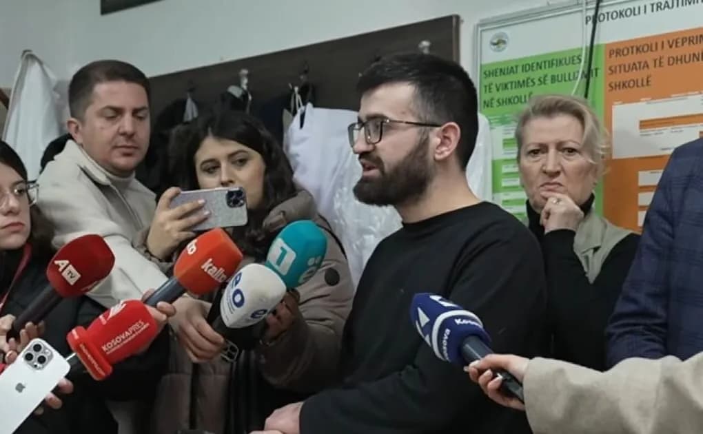 Nis greva dyorëshe: Kërkohet mbrojtje e mësimdhënësve dhe garantim i rendit në shkolla