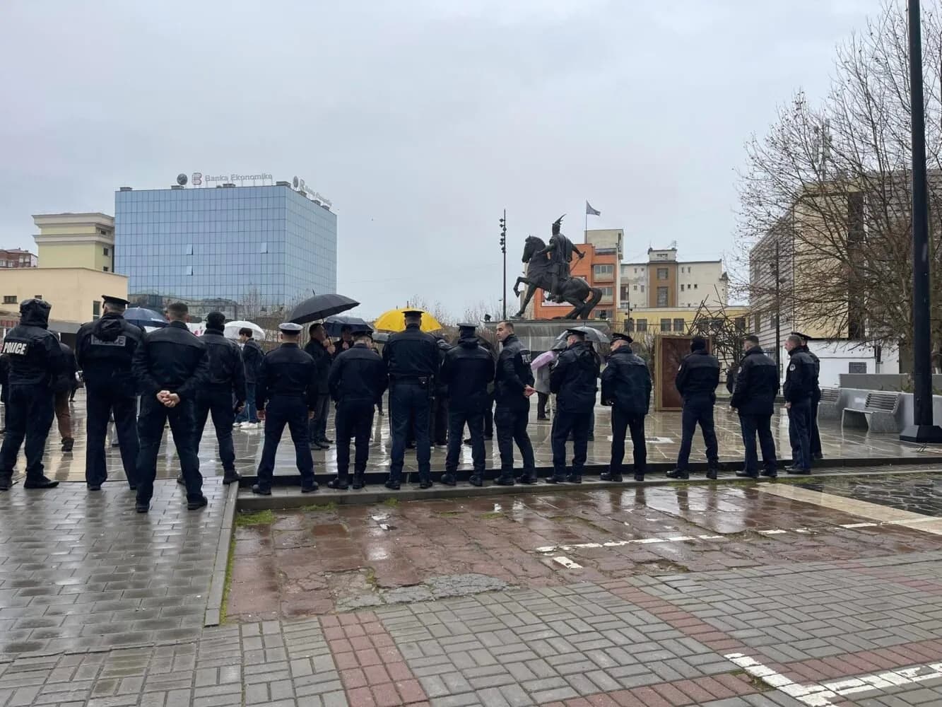 Përfundon protesta kundër shtrenjtimit të energjisë, qytetarët shpërndahen