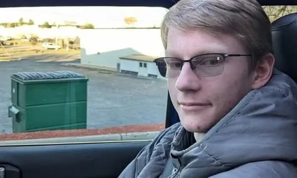 Zbulohet identiteti i të riut që tentoi të hynte me shotgun në rezidencën e Donald Trump