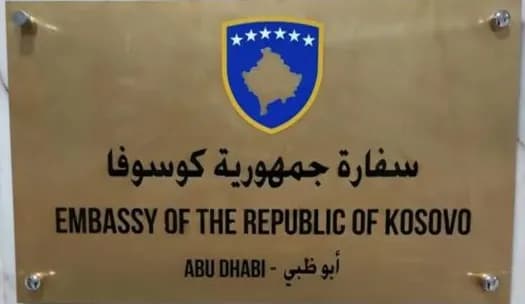 Ambasada e Kosovës në Abu Dhabi me njoftim të ri për kosovarët e bllokuar në Emirate