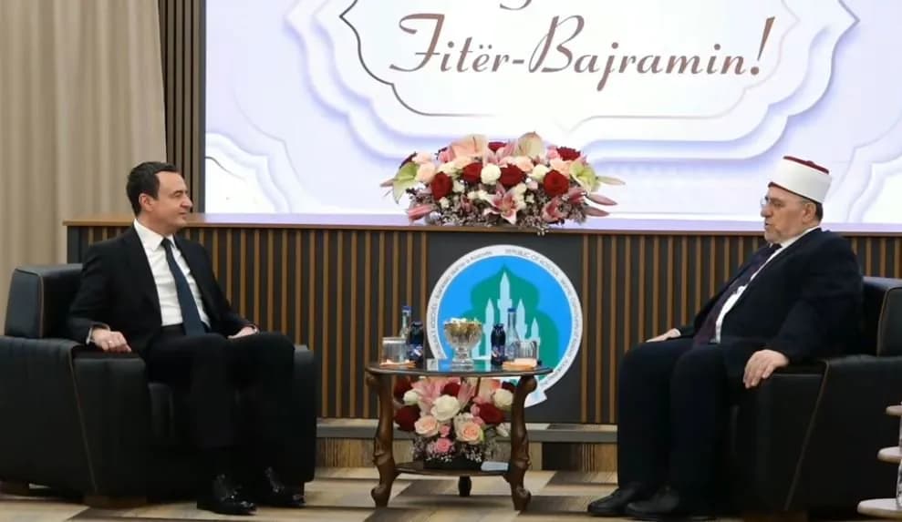 Fitër Bajrami, Kurti shkon në BIK: Sot kujtojmë edhe 37 hoxhallarë që ranë heronj në luftë