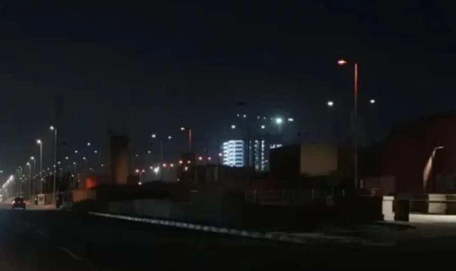 Goditet njësia logjistike e lidhur me ambasadën e SHBA në Irak, dyshohet se sulmi u krye nga Irani