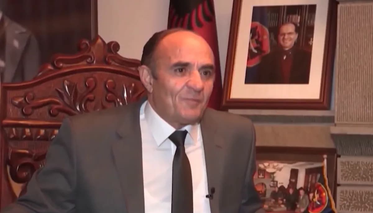 Halil Geci “i bjen pishman” për fjalën pushkatim, e korrigjon postimin për Vjosa Osmanin
