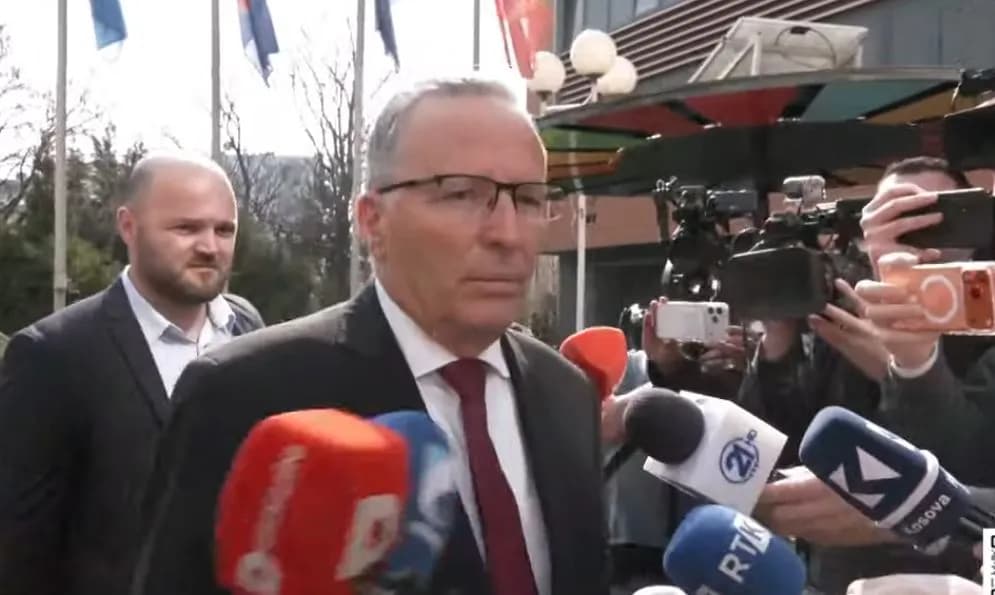 Hamza arrin në Presidencë për takim me Osmanin: Do t’i shqyrtojmë datat e propozuara
