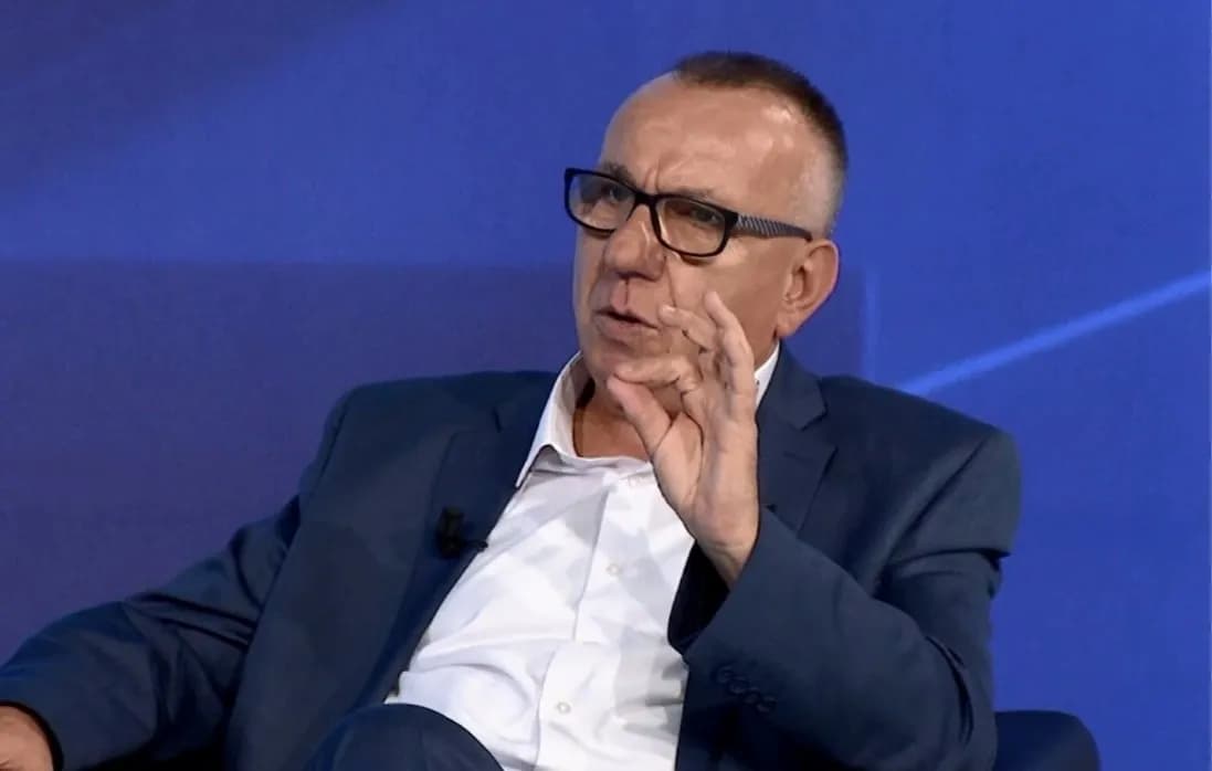 Hasani: Deputetët nuk mund të detyrohen të qëndrojnë në sallë për zgjedhjen e presidentit