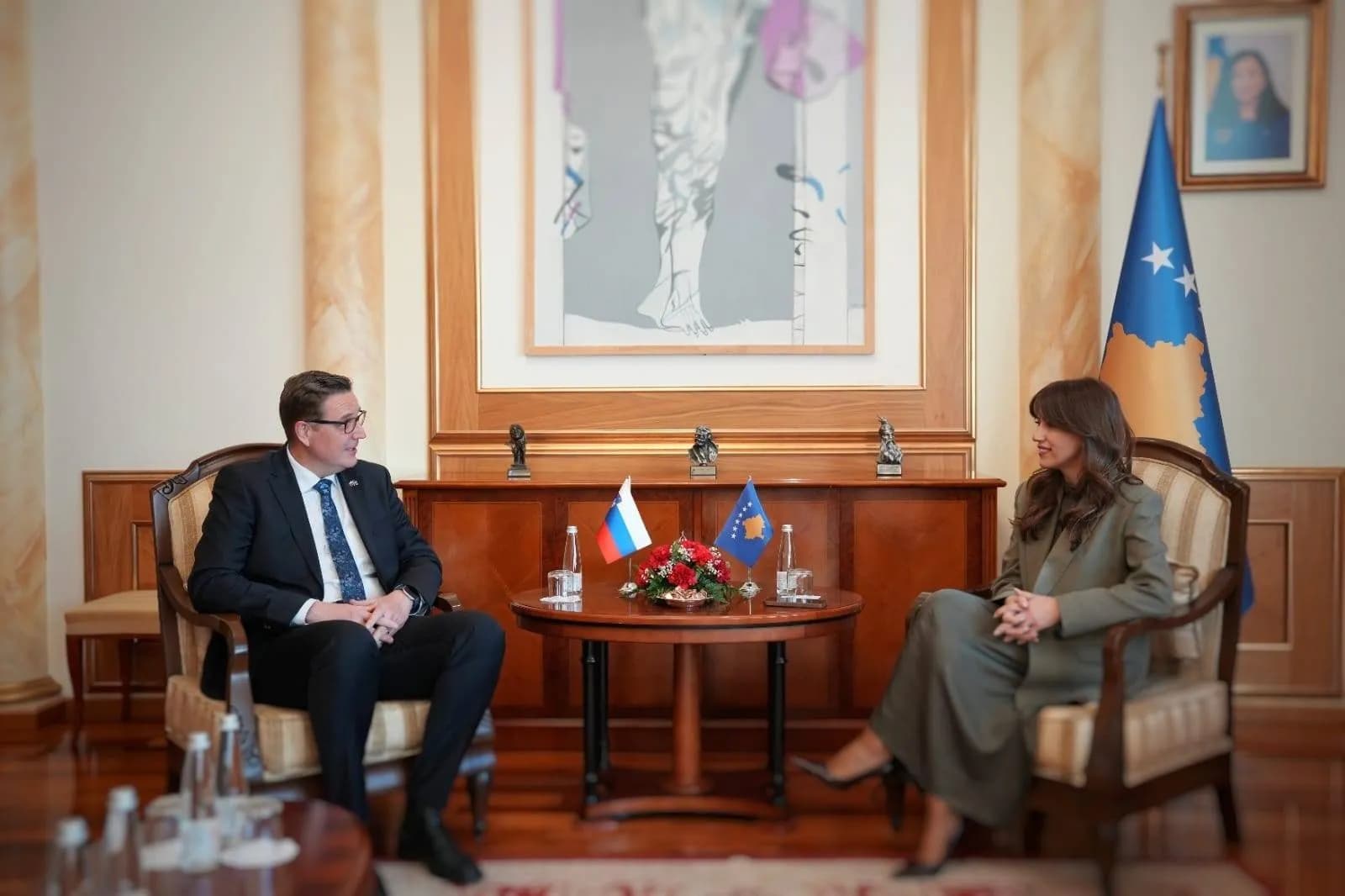 Haxhiu takon Ambasadorin e Sllovenisë, flasin për shkëmbimin e përvojave institucionale