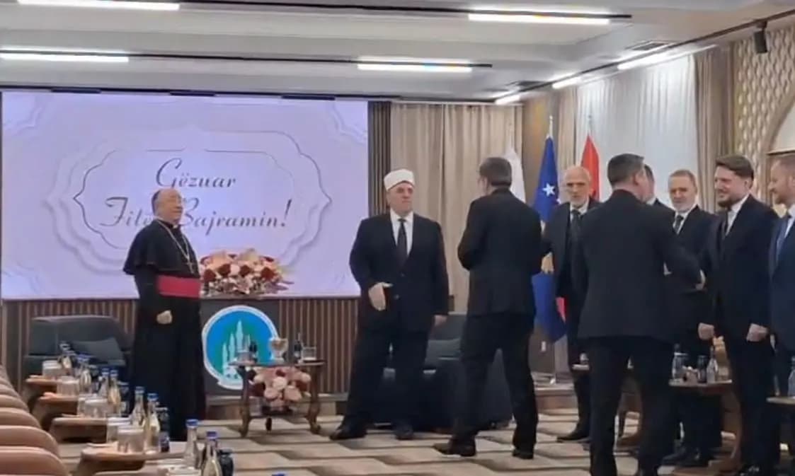 Ipeshkvi Gjergji shkon për vizitë në BIK me rastin e festës së Bajramit: Lutemi të kemi paqe në zemrat tona
