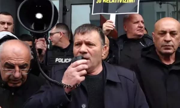 Jashari nga protesta: Brenda qeverisë ka ministra që janë anti-UÇK