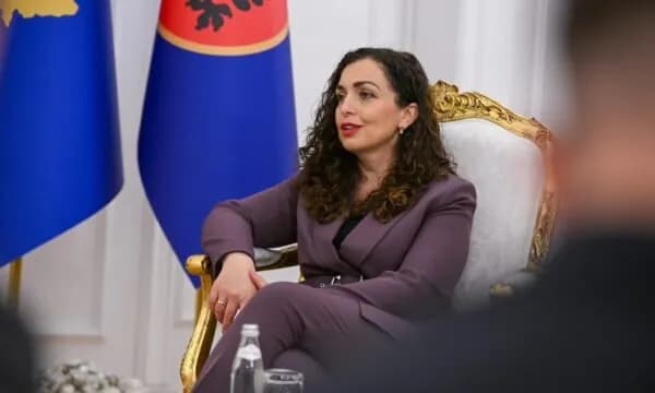 Kurti përfundimisht nuk e propozoi Osmanin për presidente, këshilltarja e saj: “Presidentja e popullit”
