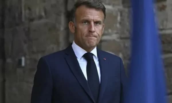 Macron thirrje Iranit: Ndërpritni menjëherë sulmet dhe hapni Ngushticën e Hormuzit