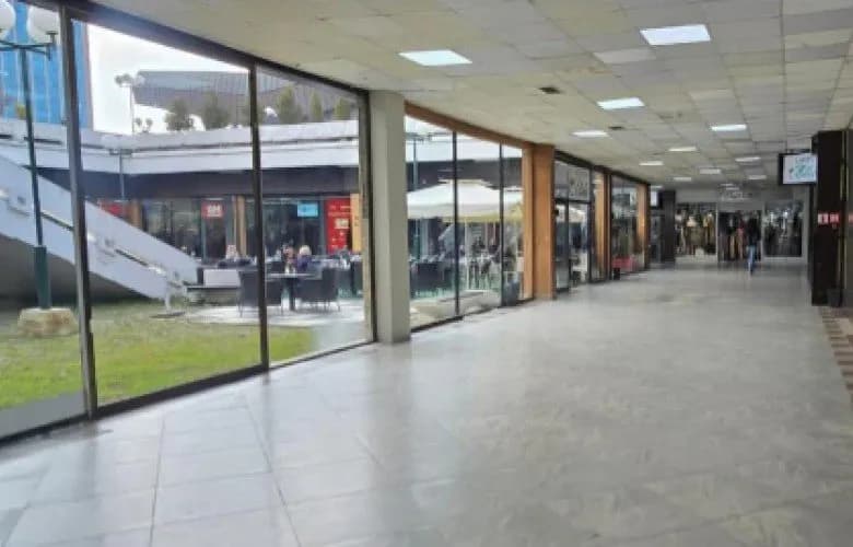 Nga 1 prilli, rriten qiratë për bizneset në Pallatin e Rinisë