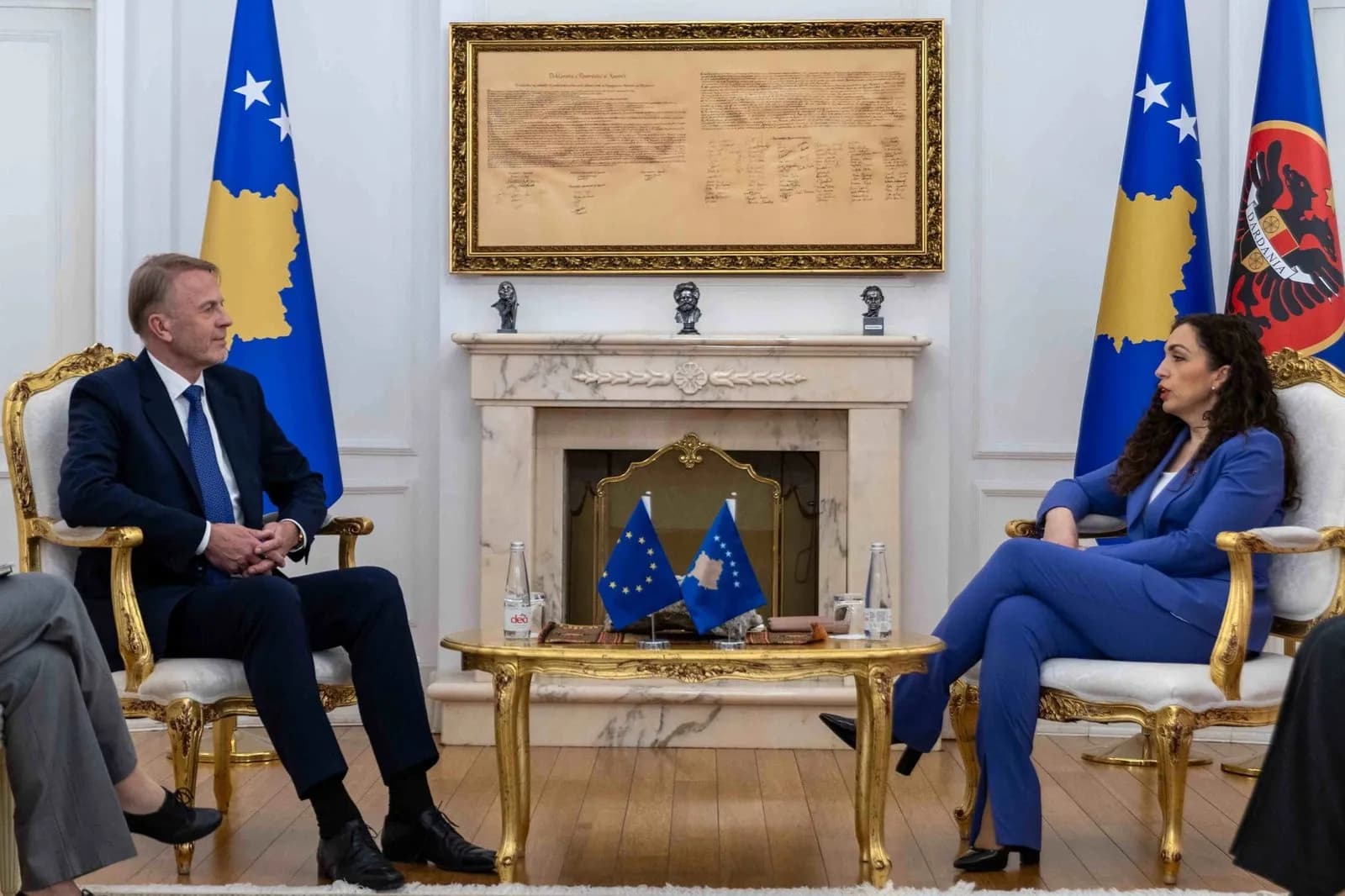 Orav përfundon misionin në Kosovë, takim lamtumirës me Osmanin