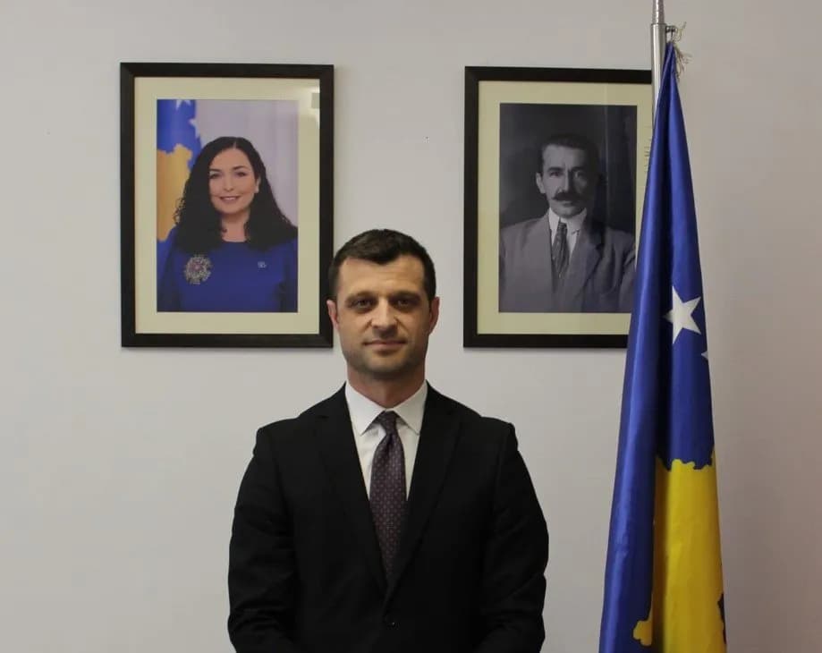 “Pritjet e mia nuk kanë qenë që të marr lëndë nëpër korridore”- deklarohet prokurori që dha dorëheqje