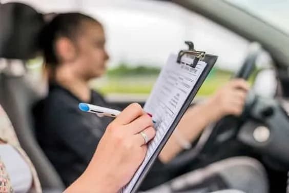 Prokuroria dhe Policia me aksion kundër dallvereve me patentë shofer