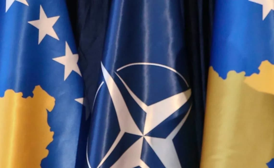 Raporti vjetor i NATO-s: Dialogu Prishtinë-Beograd kyç për ndërtimin e paqes në rajon