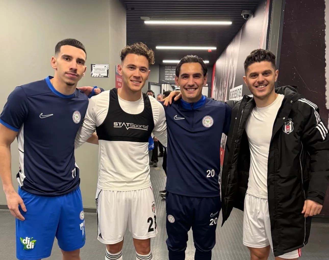 Rivalë në fushë, shokë pas ndeshjes, futbollistët shqiptarë publikojnë foto së bashku