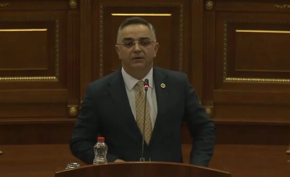 Tahiri kritikon Qeverinë: Reforma e Administratës Publike po nis mbrapsht