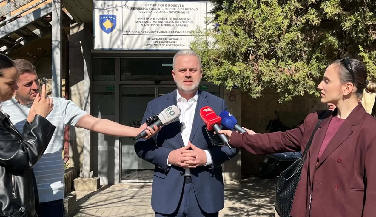 Azemi: Ky skandal i madh i cili ka fillu me njehsorë elektrikë po mundohet me u minimizu edhe nga ana e KEDS-s