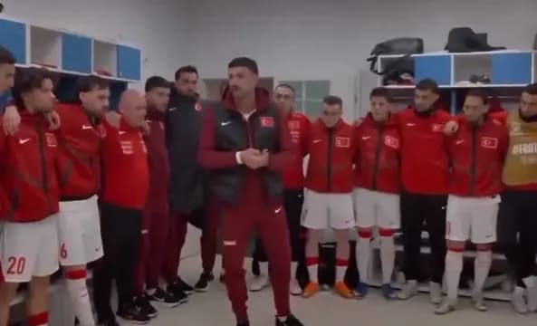 Demiral publikon vlogun e ditës së ndeshjes ndaj Kosovës: Prapaskenat e Turqisë deri para daljes në fushë