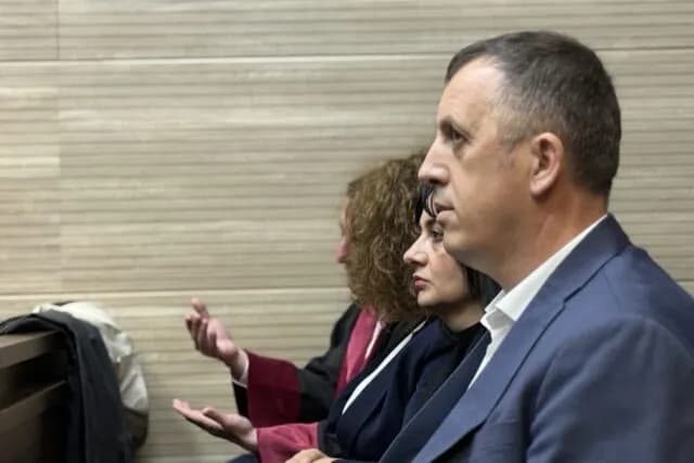 Gjykimi për gazin lotsjellës, Salih Zyba kërkon që shkaku i zgjedhjeve seanca e radhës të caktohet pas 45 ditësh