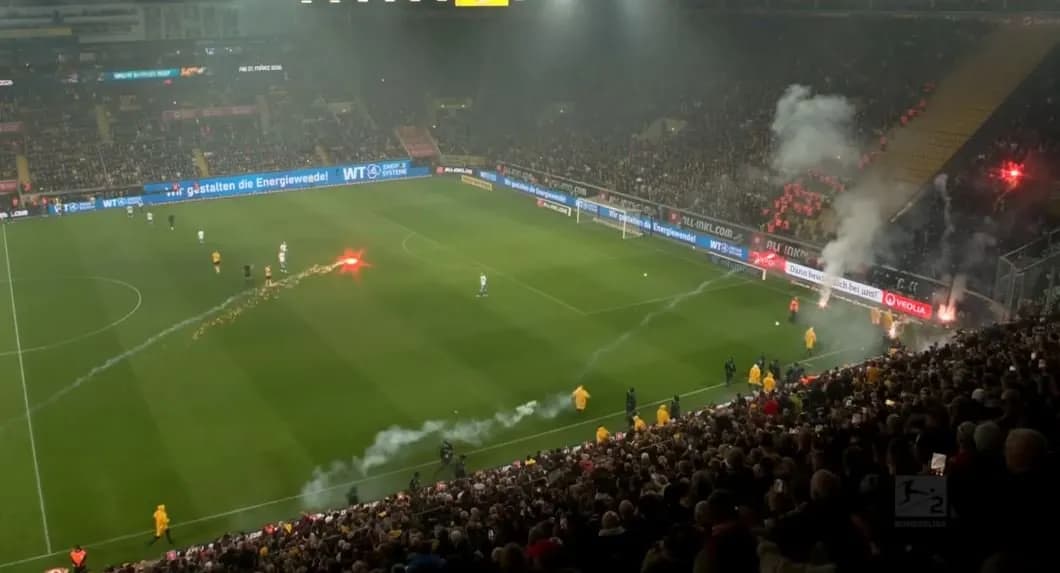 Interesante! Kjo ishte përleshja mes tifozëve në ndeshjen Dynamo vs Hertha Berlin