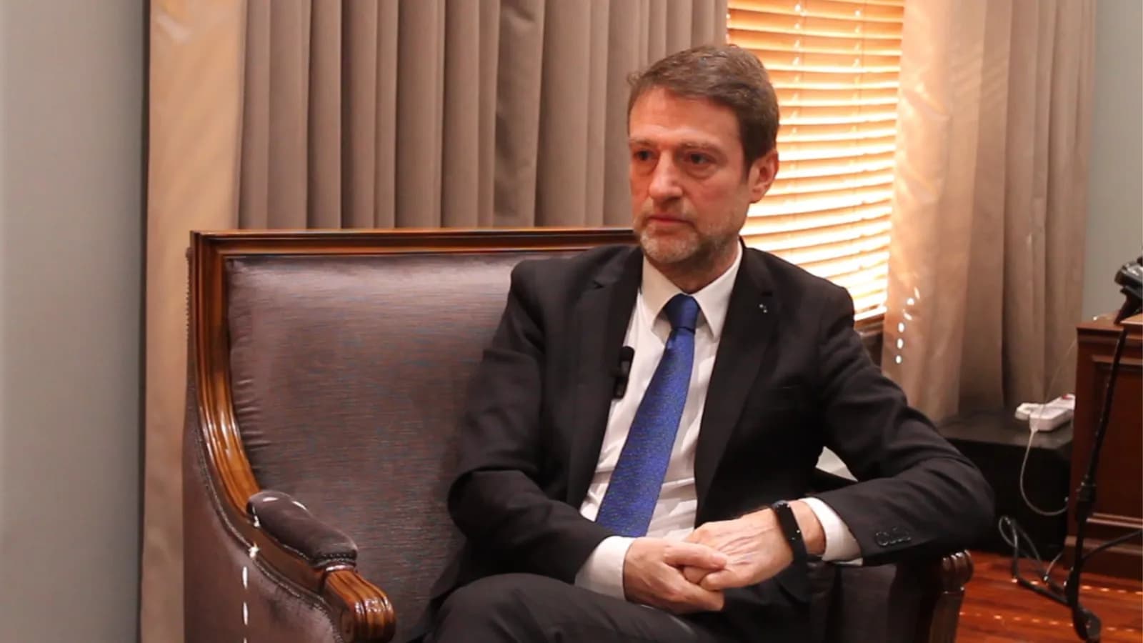 Kryediplomati shqiptar: Me serbët takohemi por s’kemi aleancë, mbase mund të ndihmojmë për çështjen e njohjes së Kosovës