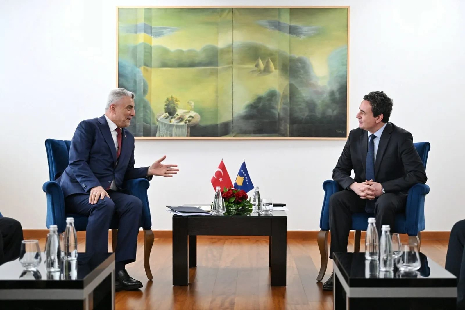 Kurti pret në takim ministrin e Tregtisë së Turqisë, thotë se janë dyfishuar shkëmbimet tregtare mes dy vendeve