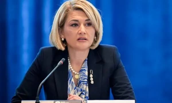 Kusari-Lila në Hagë: Kosova po përparon në klimën e investimeve dhe po forcon bashkëpunimin me Holandën