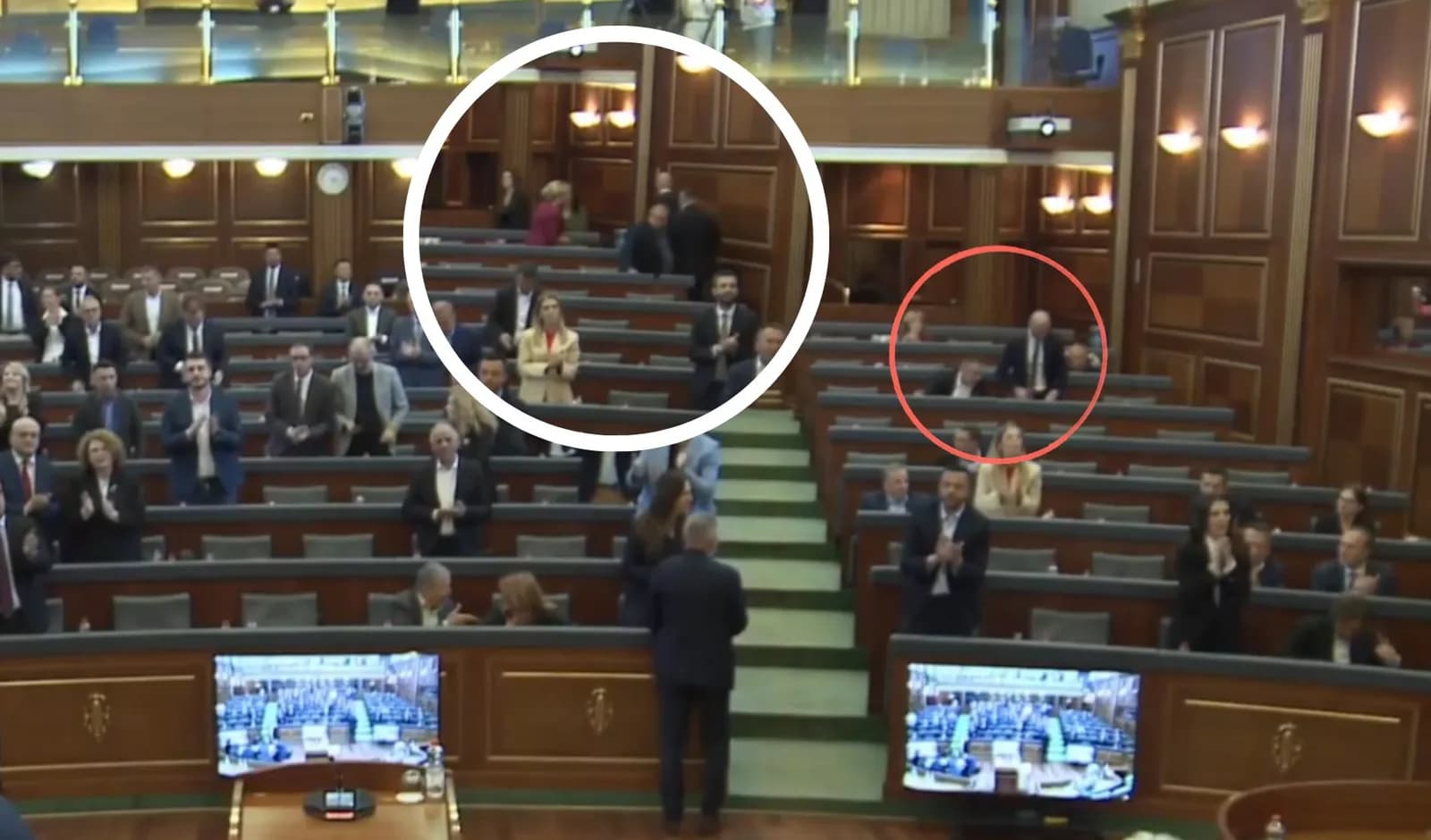 Lista Serbe ikën me shpejtësi nga Kuvendi kur kumtohet lajmi për burgim të përjetshëm për dy terr;oristët e Banjskës