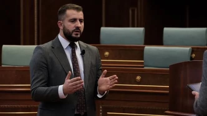 Lushtaku i PDK-së: Procesi për presidentin jodemokratik, “stil karate”