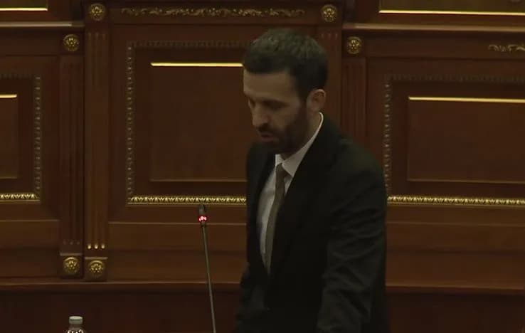 “Mungon edhe VV-ja, edhe Lista Serbe”, Gola ia ndal mikrofonin Rrahmanit