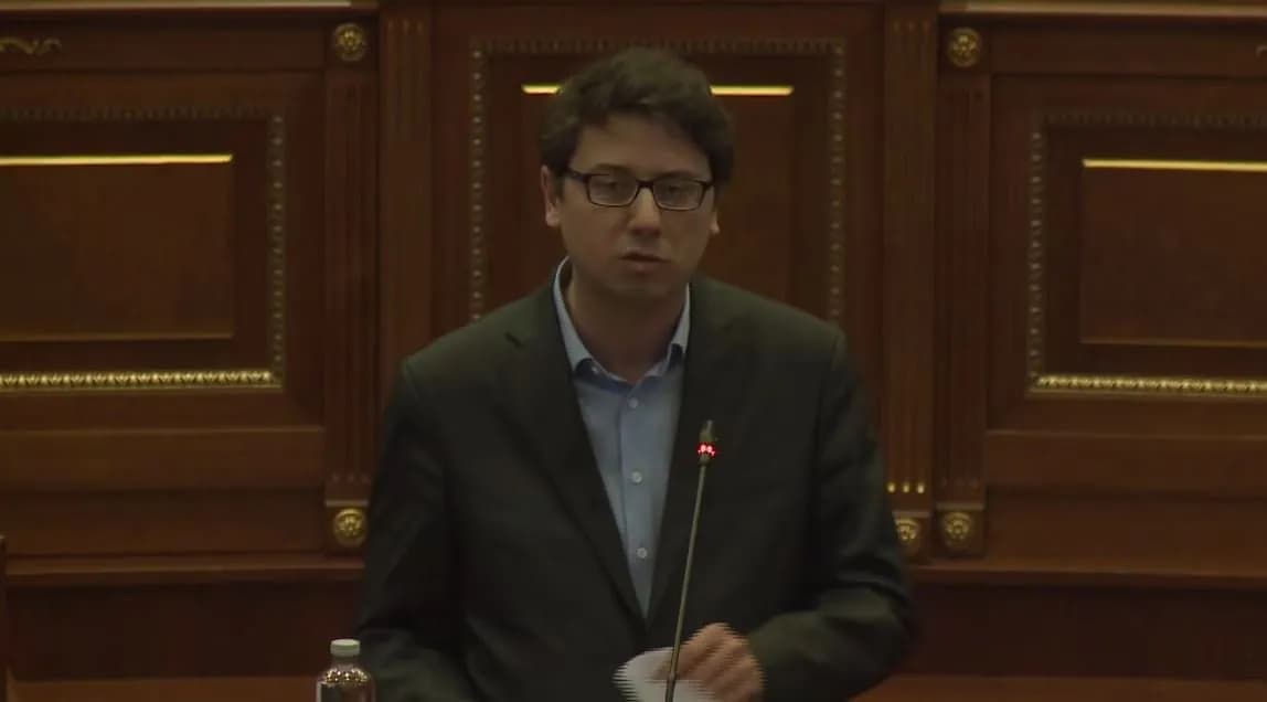 Murati akuzon opozitën për bllokim të mbështetjes financiare për sektorin privat