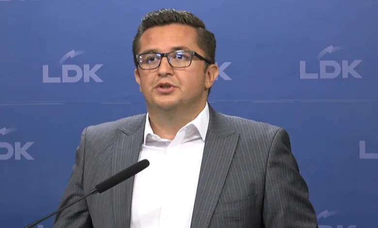 Mustafa nga LDK pas ofertës së re të Kurtit: Le t’i propozojnë tre kandidatë LVV e PDK, i pres deri në mesnatë