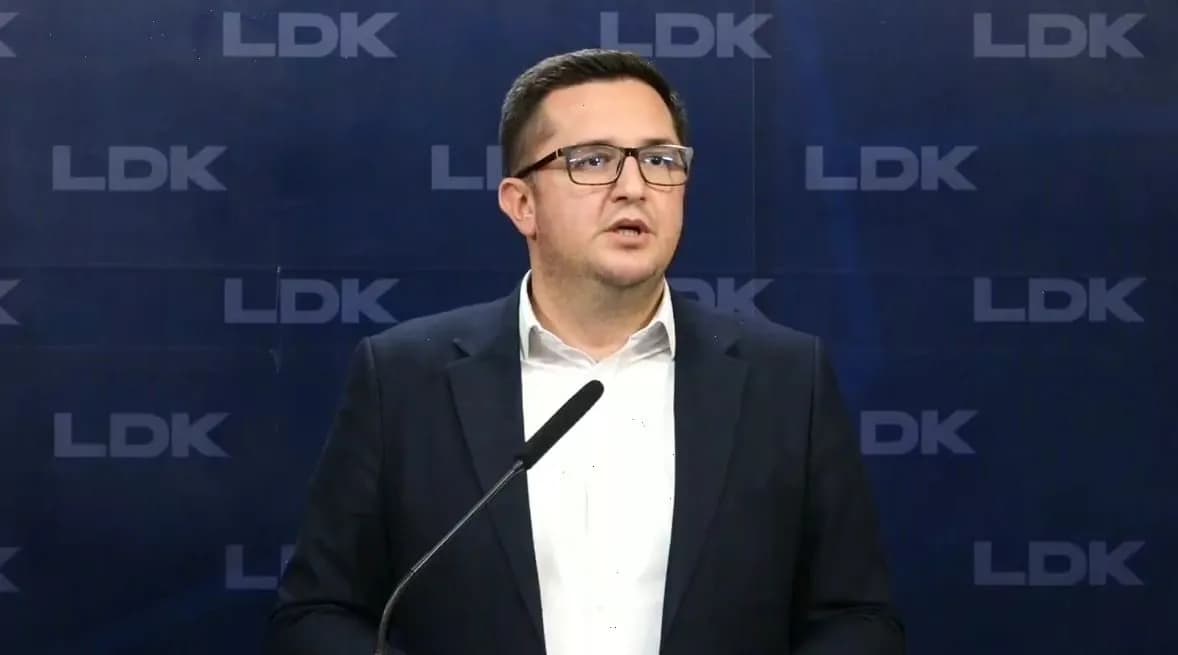 Nafta 1.94 në disa pompa, Mustafa: Mos u ndal Albin, bone 3 euro litrën – t’votojnë hala ma shumë