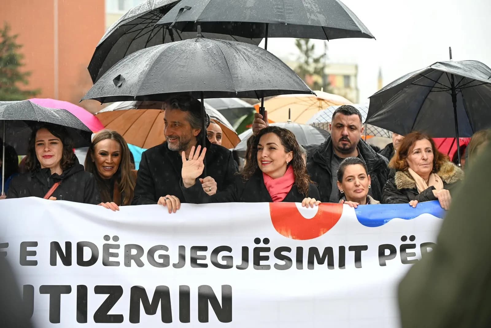 Osmani: Sikurse çdo vit, edhe sot, jemi krah për krah me fëmijët me autizëm