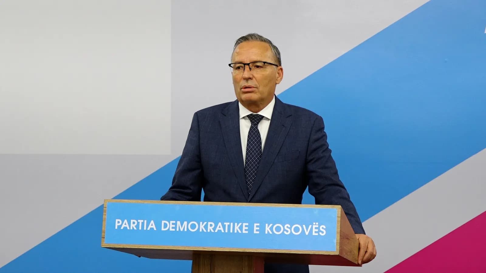 PDK për rezolutën që VV s’pranoi të trajtohet si pikë e parë: Shmangie e përgjegjësisë ndaj së vërtetës historike
