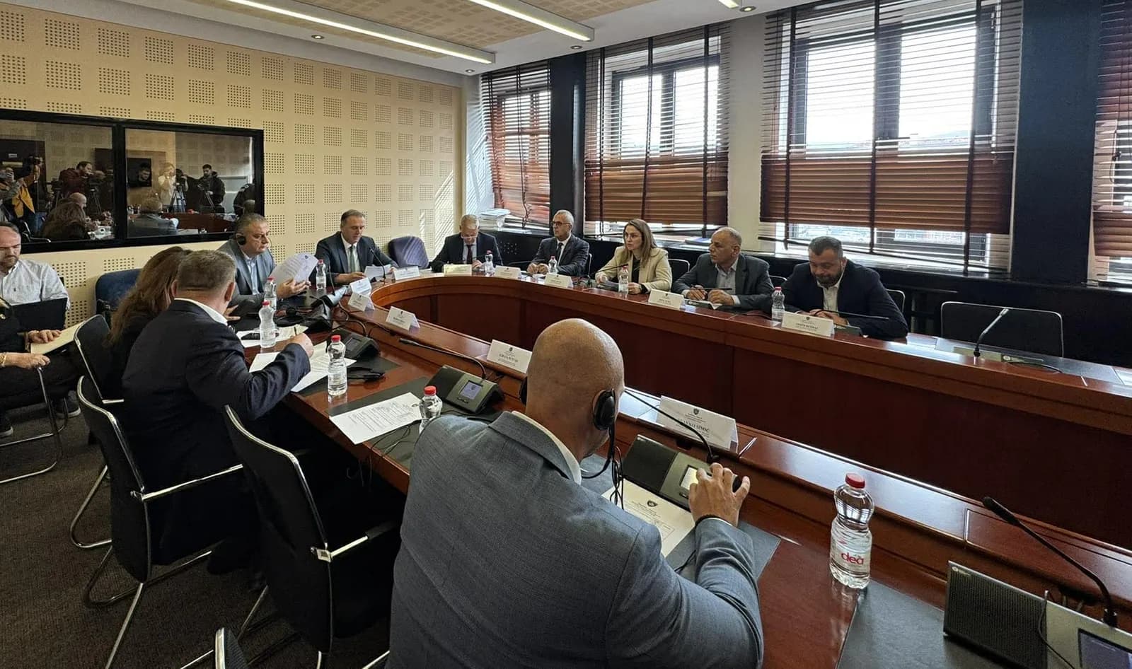 Projektligji për Bordin e Paqes, deputetët e VV-së gjejnë gabime