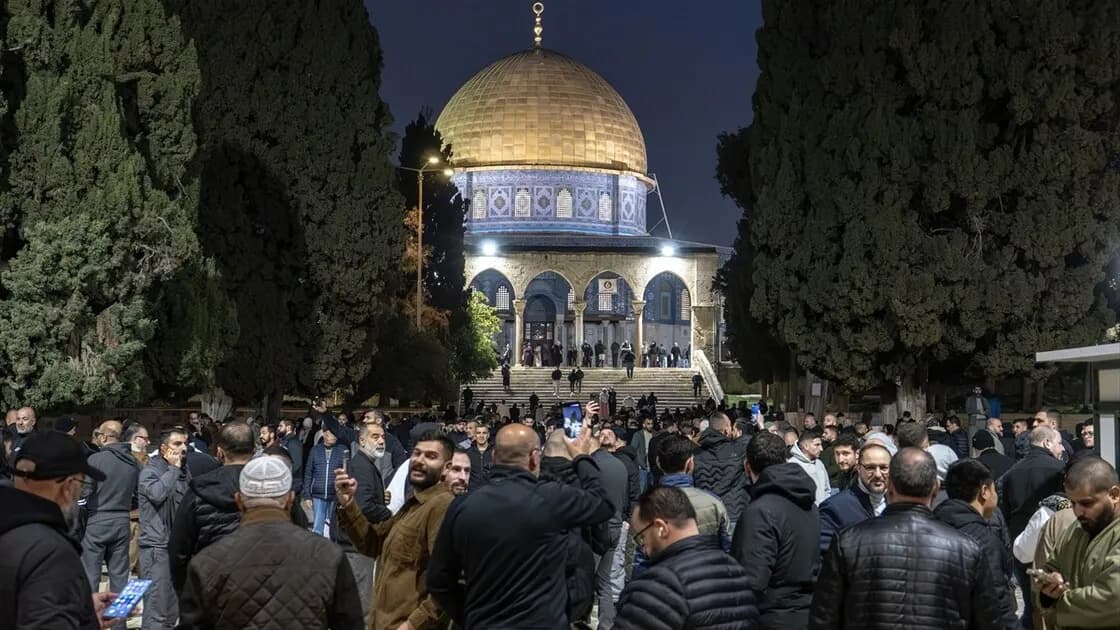 Rihapet pas mbylljes 40-ditore Xhamia Al-Aqsa nga Izraeli