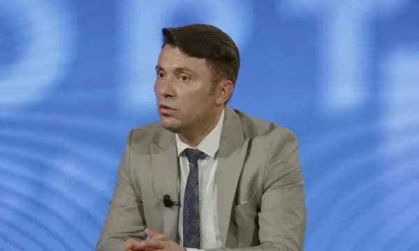 Rrustemi: Ne bënim homazhe, Thaçi dhe Daçiq i vunë bazat e Zajednicës – po rezistojmë sot sikur 13 vite më parë