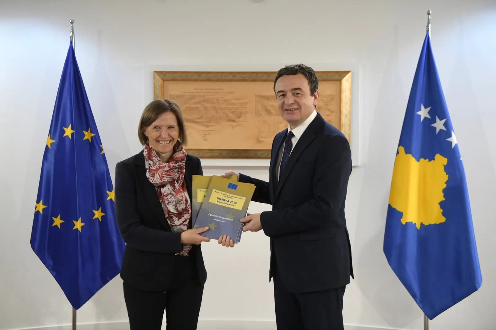 Shefja në detyrë e BE-së takon Kurtin, i prezanton gjetjet e Misionit të Zgjedhjeve