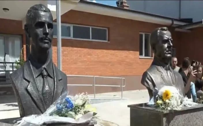 Zbulohen bustet e heronjve Metush Krasniqi dhe Sejdi Kryeziu në Roganë të Kamenicës