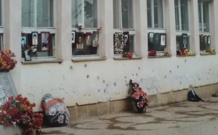 27 vjet nga masakra në Bukosh të Suharekës, përkujtohen 25 martirët e rënë