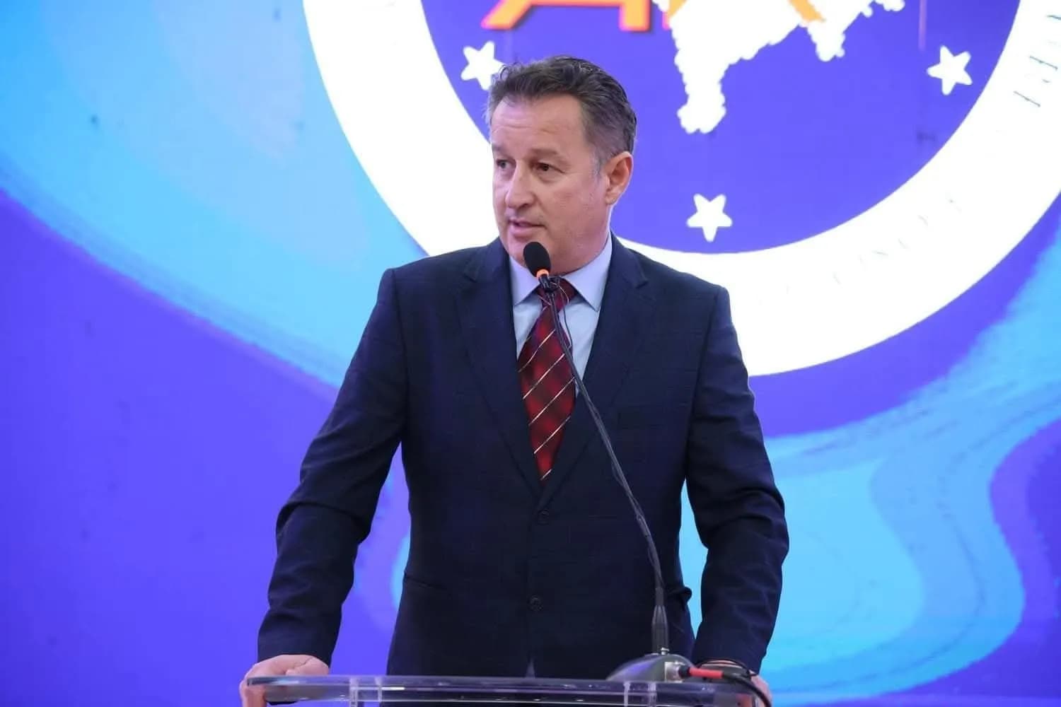 5-shi i AAK-së: Arbër Tolaj: Qeveria po tenton të blejë vota me paratë e qytetarëve