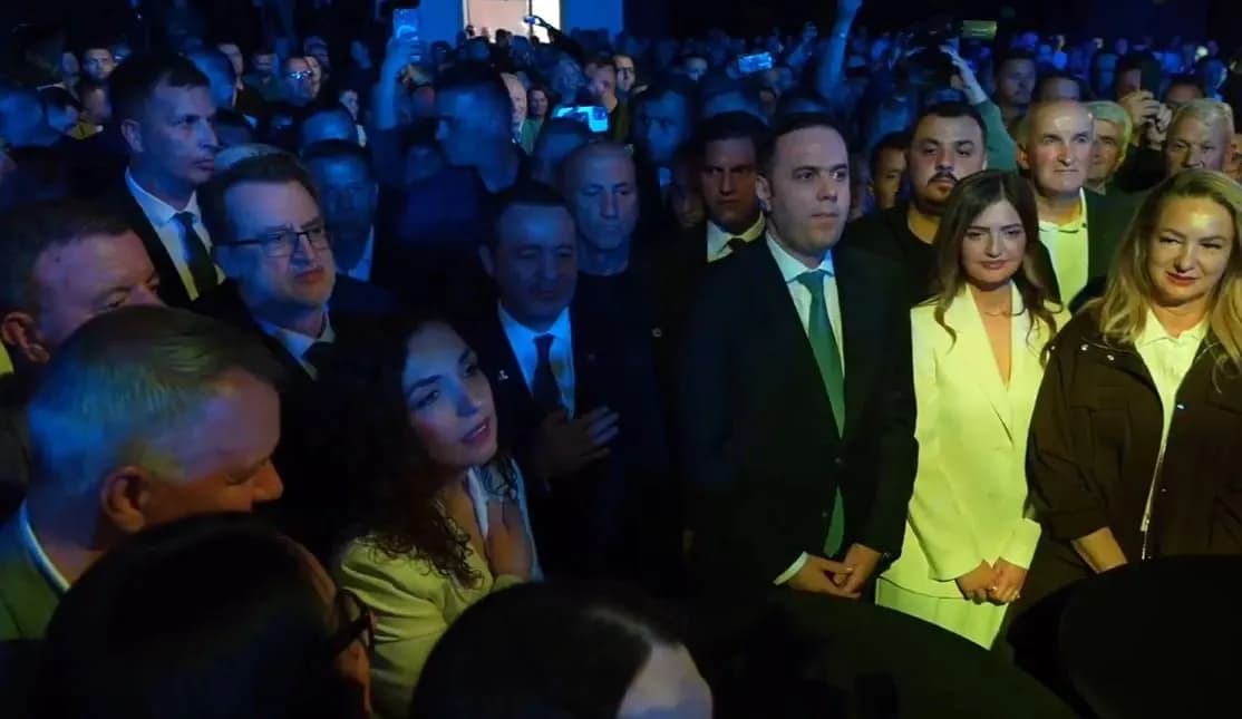 Abdixhiku dhe Osmani priten me brohoritje në “tubimin e bashkimit”